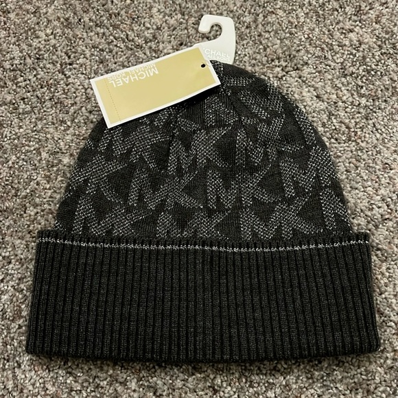NWT Michael Michael Kors Winter Beanie - Picture 1 of 5